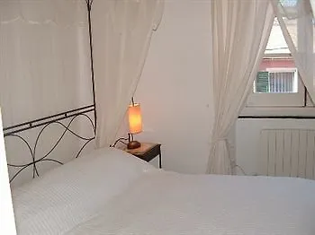 La Perla Blu Bed & Breakfast 3*
