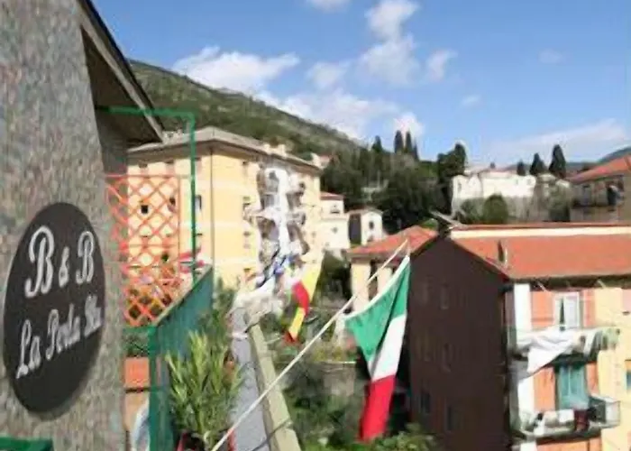 Oda ve Kahvaltı La Perla Blu