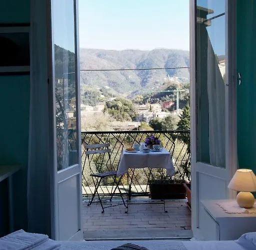 La Perla Blu Oda ve Kahvaltı 3*